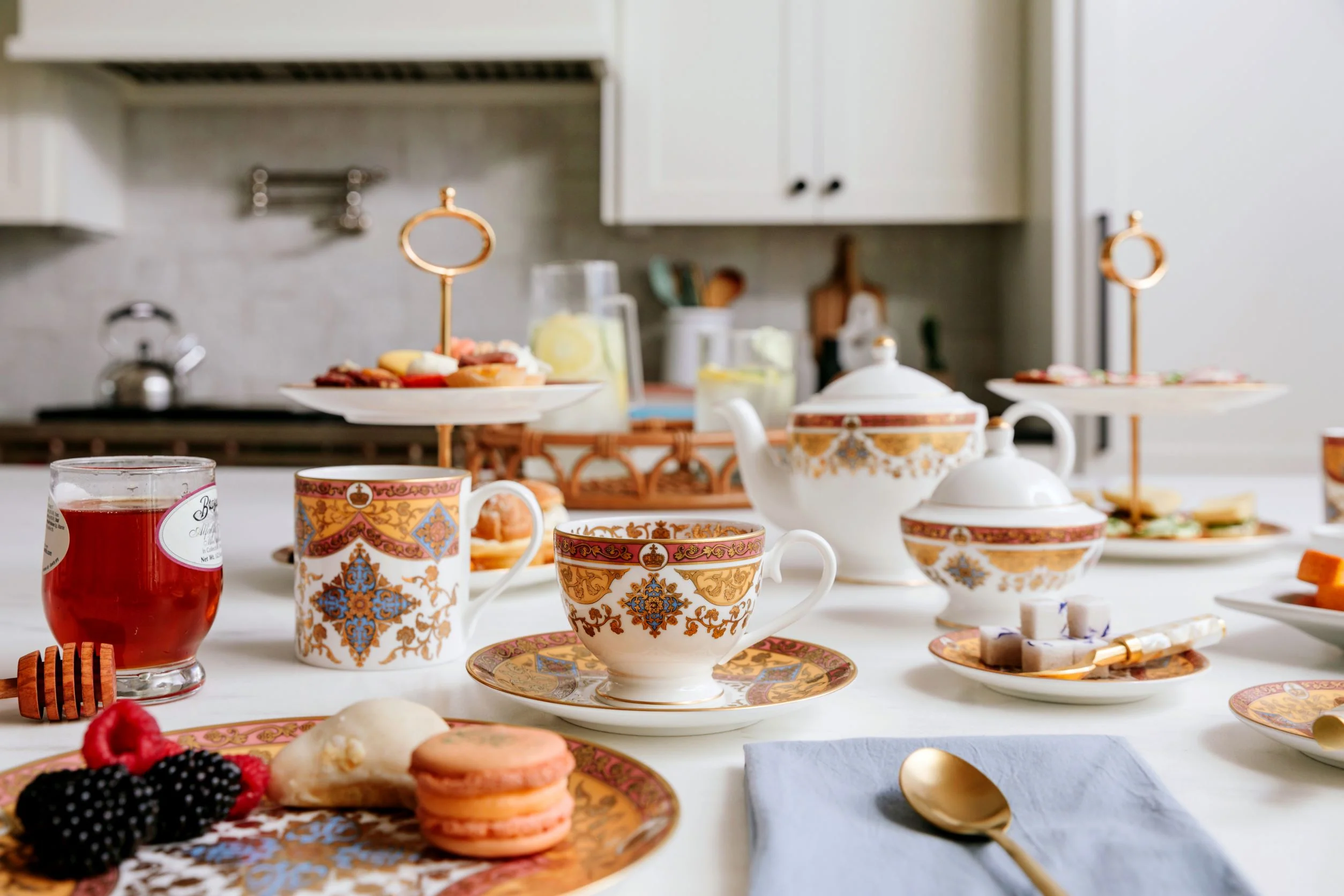 Library Afternoon Tea Set - Image 3