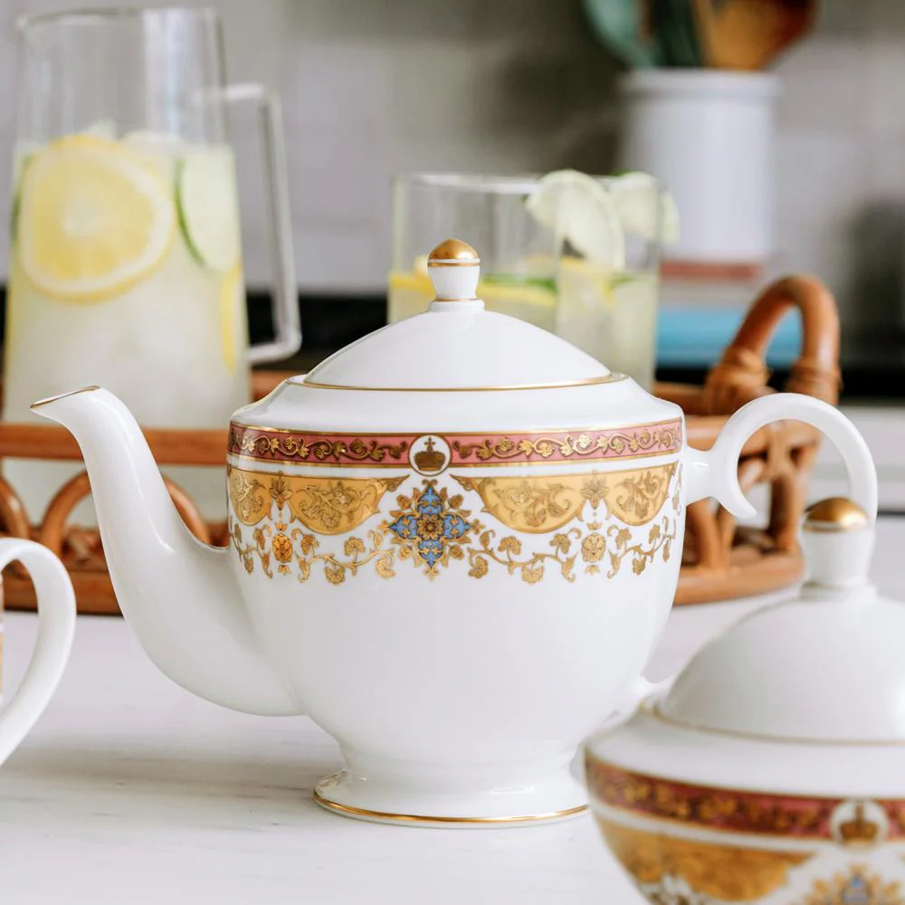Library Collection 6 Cup Teapot - Image 3