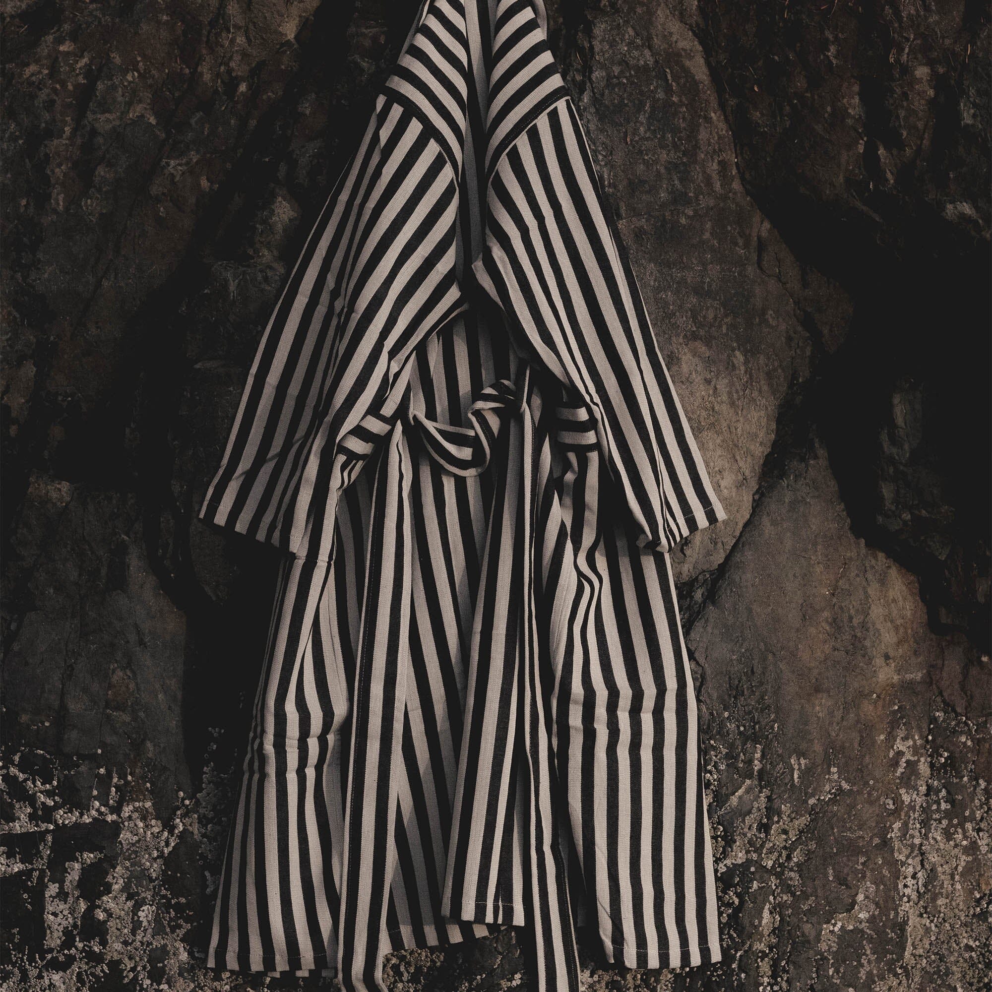 Turkish Linen Robe | Black Stripe - Image 4